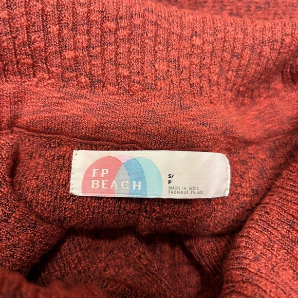 Free People FP Beach Sz Small Red Foldover Wide Leg Crop Pants - Picture 4 of 7